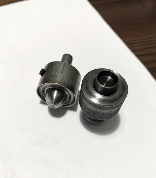 Sirkka- ja purjerenkaan puristustyökalu